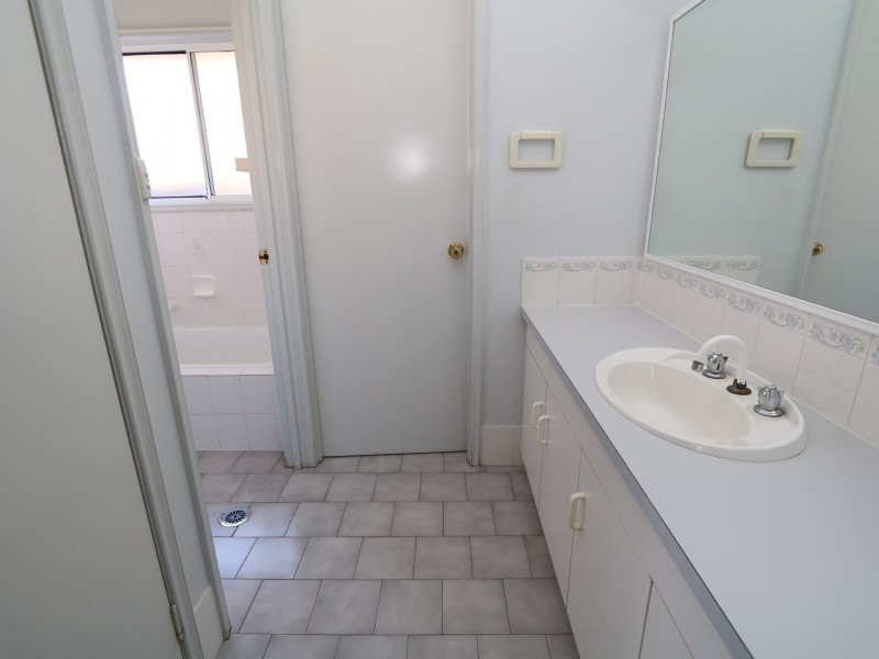 6 Hurd Street, Ashmont NSW 2650