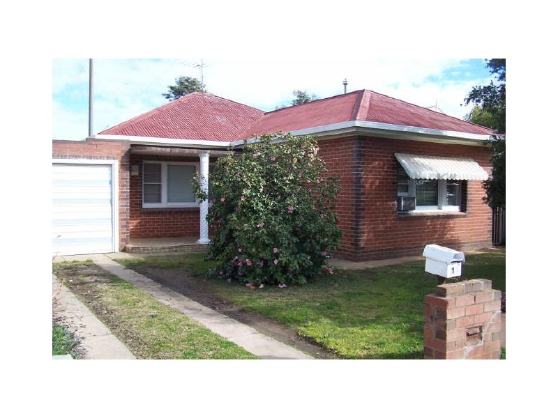 14 Slocum Street, Wagga Wagga NSW 2650