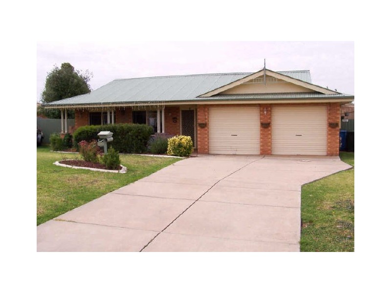 1 Japonica Place, Forest Hill NSW 2651