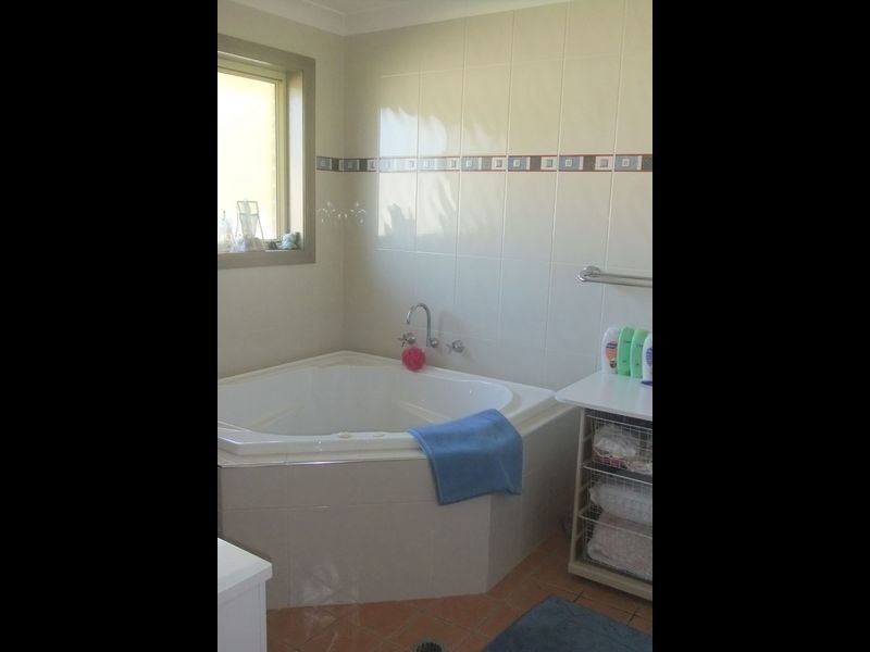 2/370 Lake Albert Road, Kooringal NSW 2650