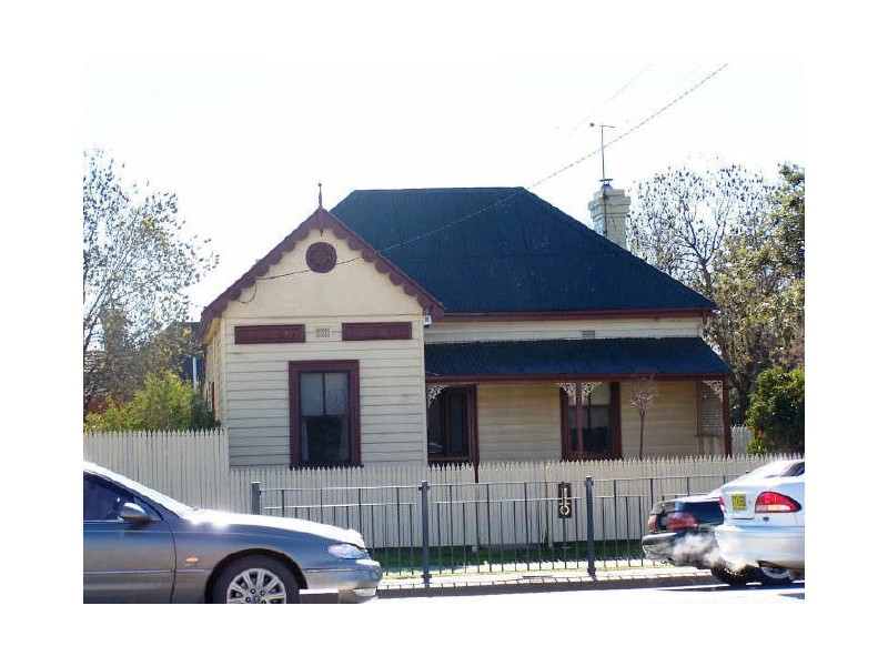 153 Edward Street, Wagga Wagga NSW 2650