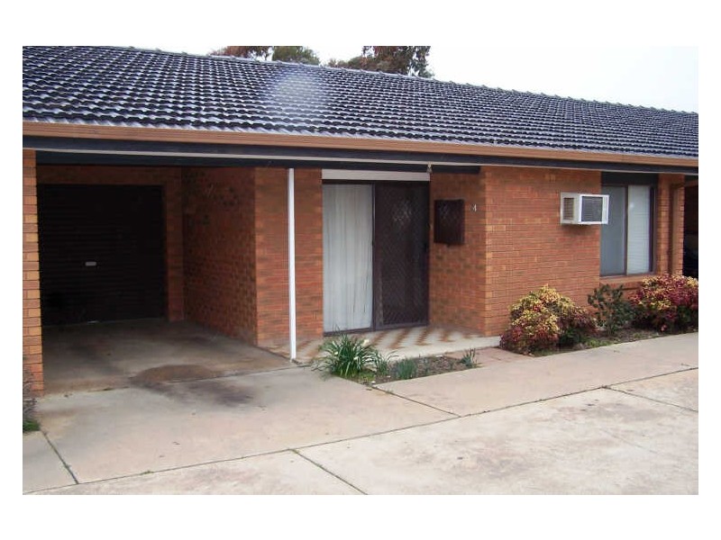 4/7 Langdon Avenue, Wagga Wagga NSW 2650