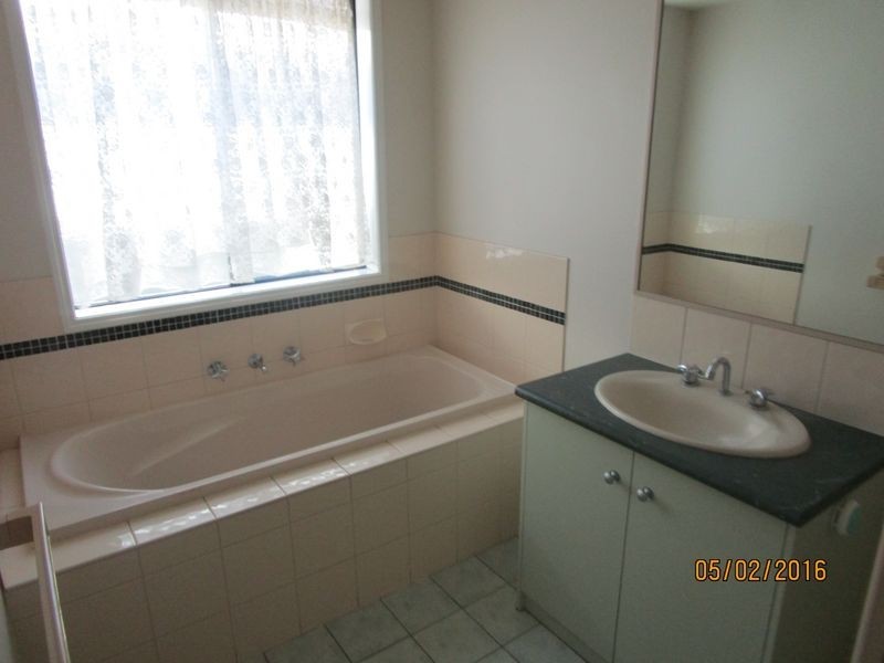 59 Gormly Avenue, Wagga Wagga NSW 2650