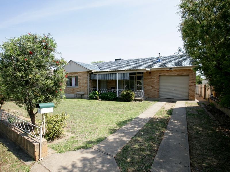 15 Anne Street, Tolland NSW 2650