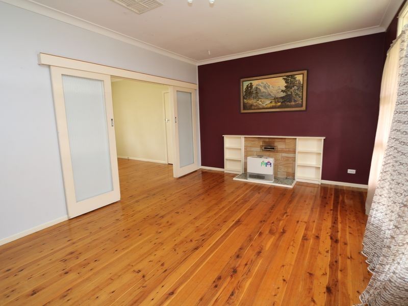 15 Anne Street, Tolland NSW 2650