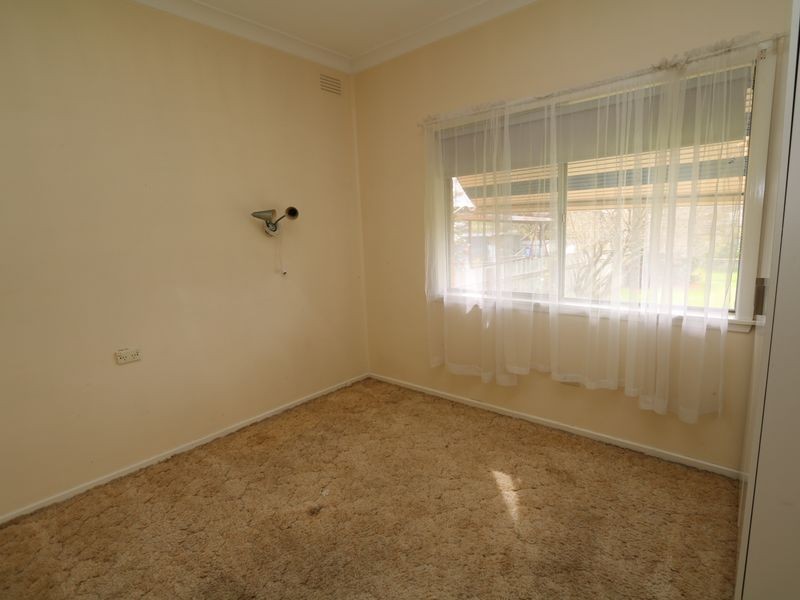 15 Anne Street, Tolland NSW 2650