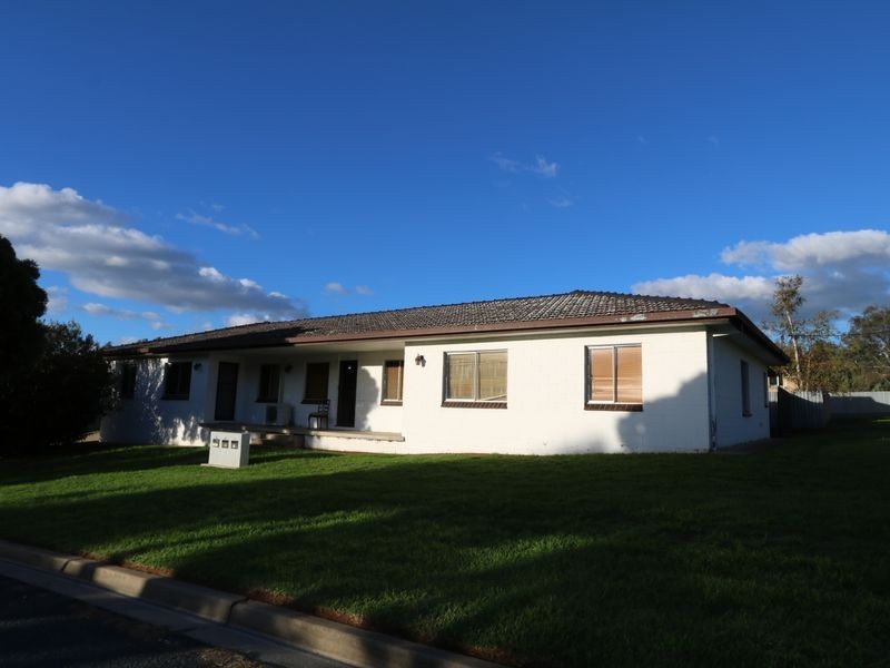 3/7 Sherwood Avenue, Kooringal NSW 2650