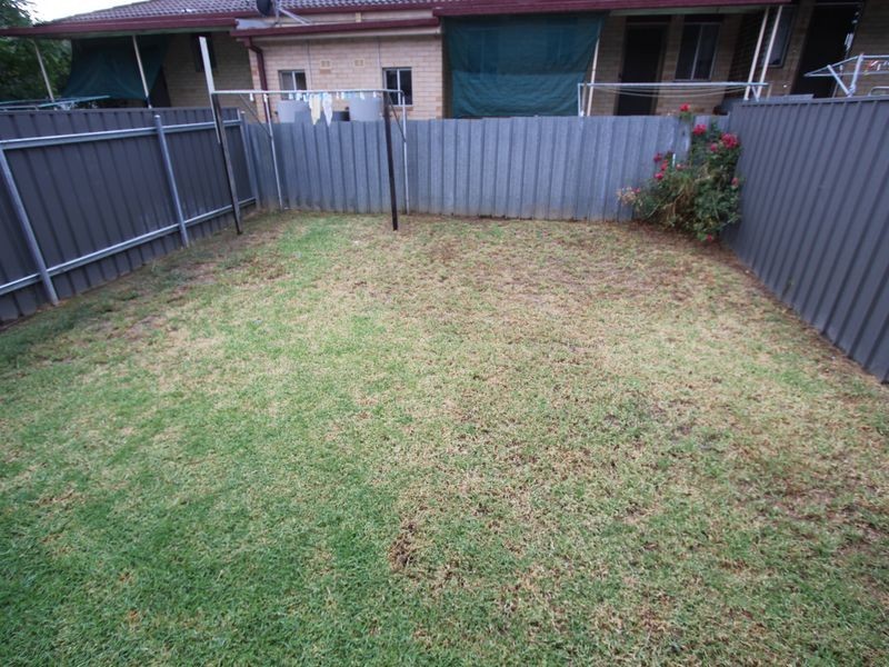 3/7 Sherwood Avenue, Kooringal NSW 2650