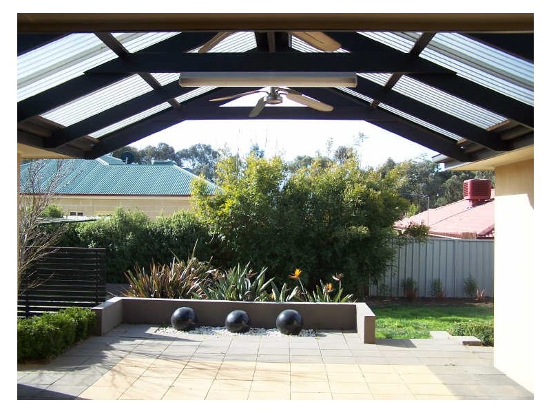 4 Yeomans Place, Kooringal NSW 2650