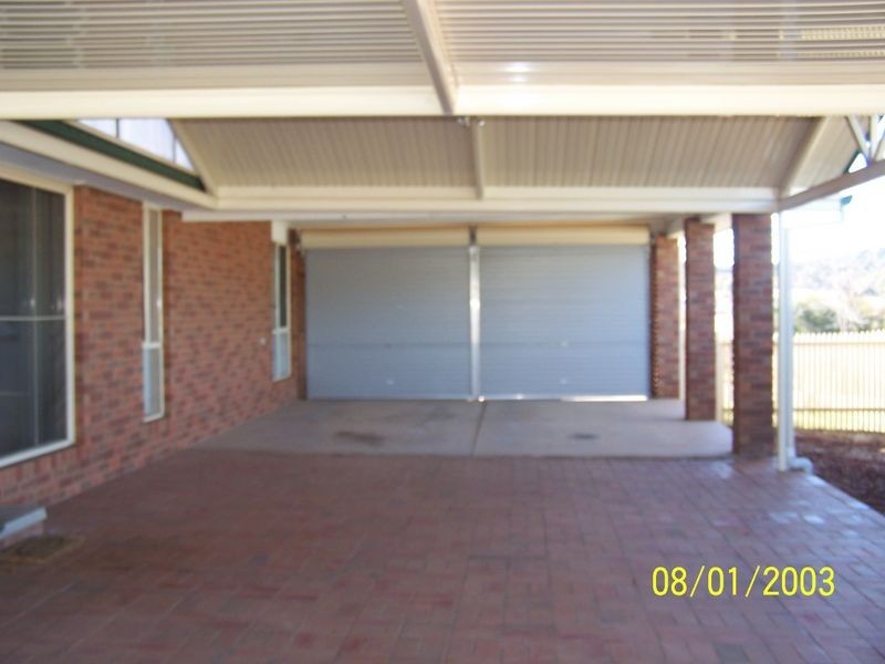 4 Mckeown Street, Estella NSW 2650