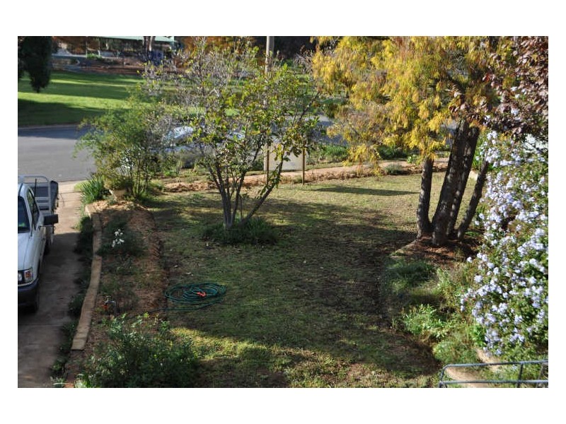 114 Macleay Street, Turvey Park NSW 2650