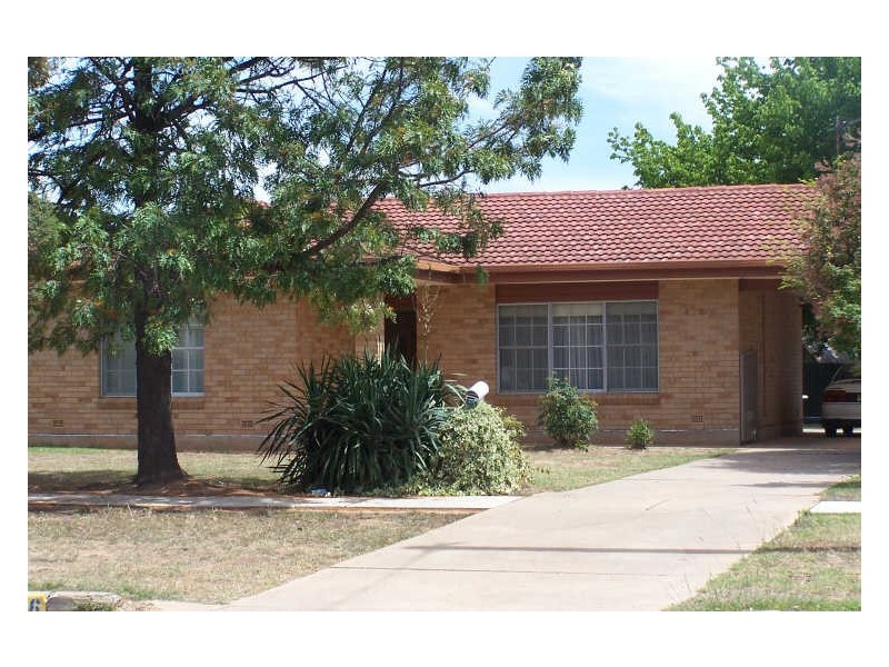 476 Lake Albert Road, Lake Albert NSW 2650