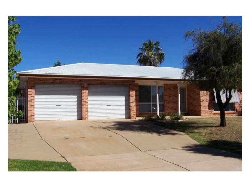 23 Overdale Drive, Wagga Wagga NSW 2650