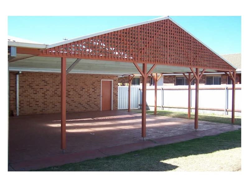 23 Overdale Drive, Wagga Wagga NSW 2650