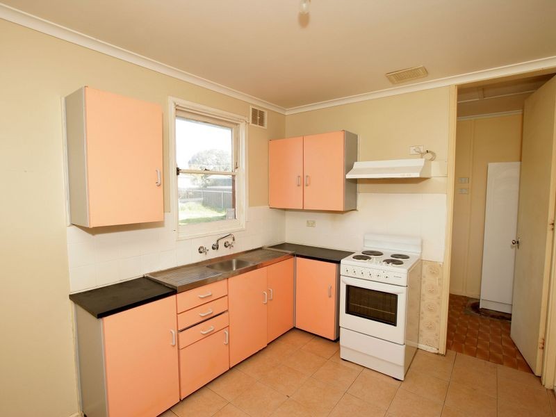 14 Mumford Street, Ashmont NSW 2650