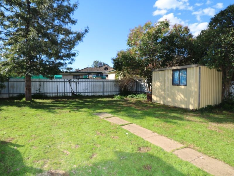 11 Madang Street, Ashmont NSW 2650