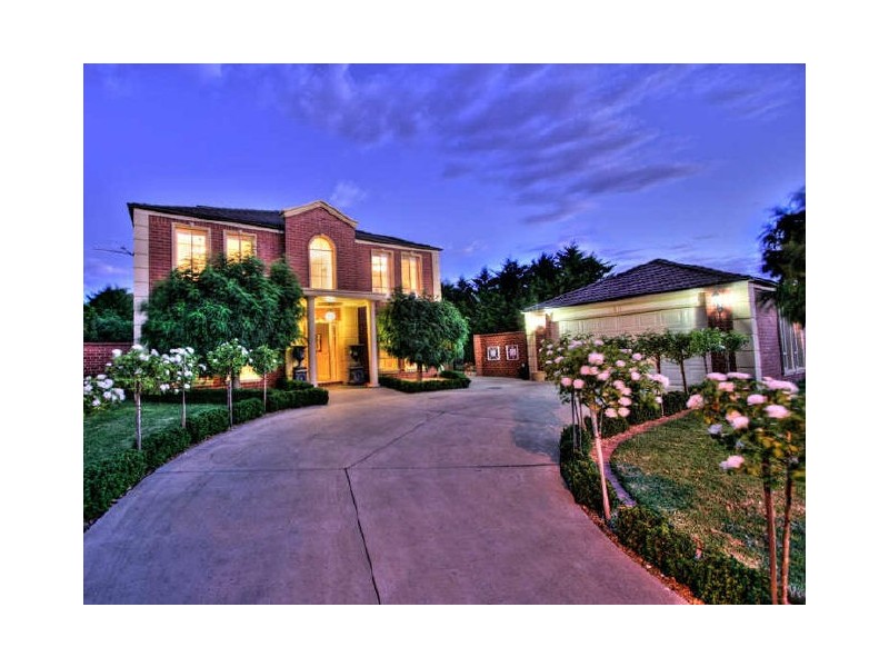 10 Lakehaven Drive, Wagga Wagga NSW 2650