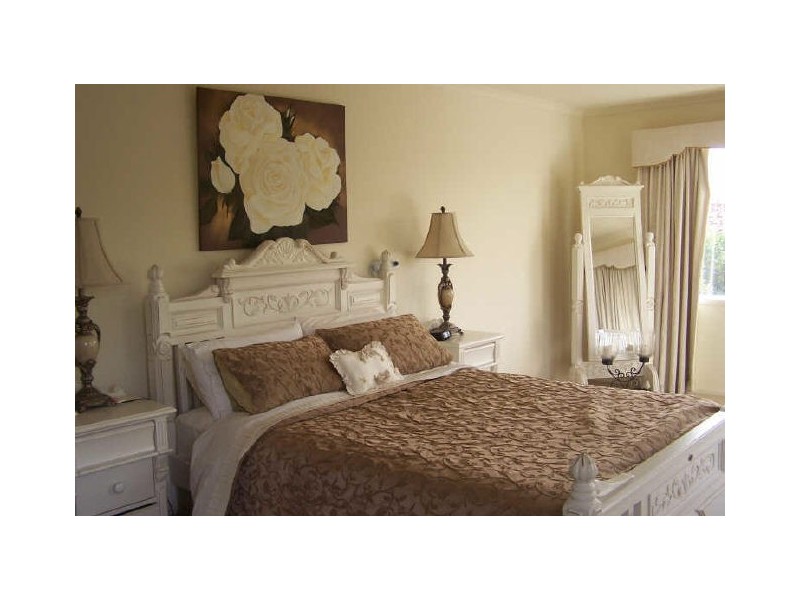 10 Lakehaven Drive, Wagga Wagga NSW 2650