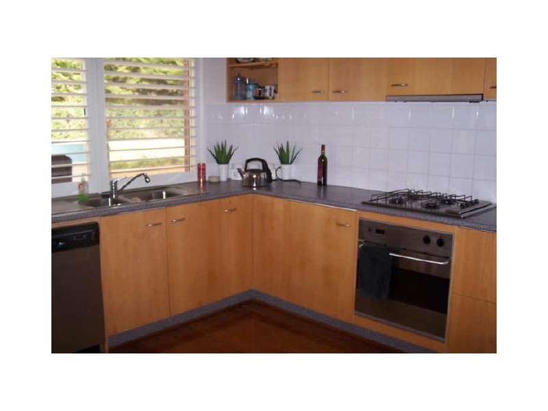 10 Lakehaven Drive, Wagga Wagga NSW 2650