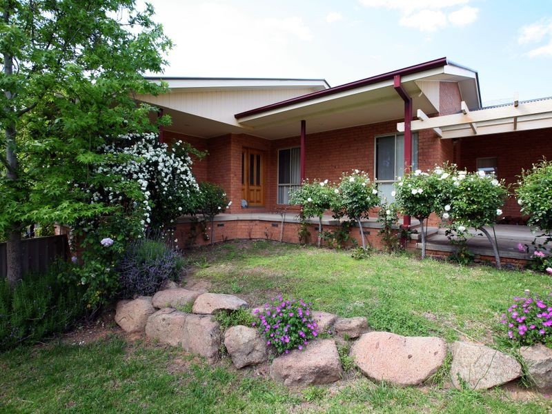 9 Keane Place, Wagga Wagga NSW 2650