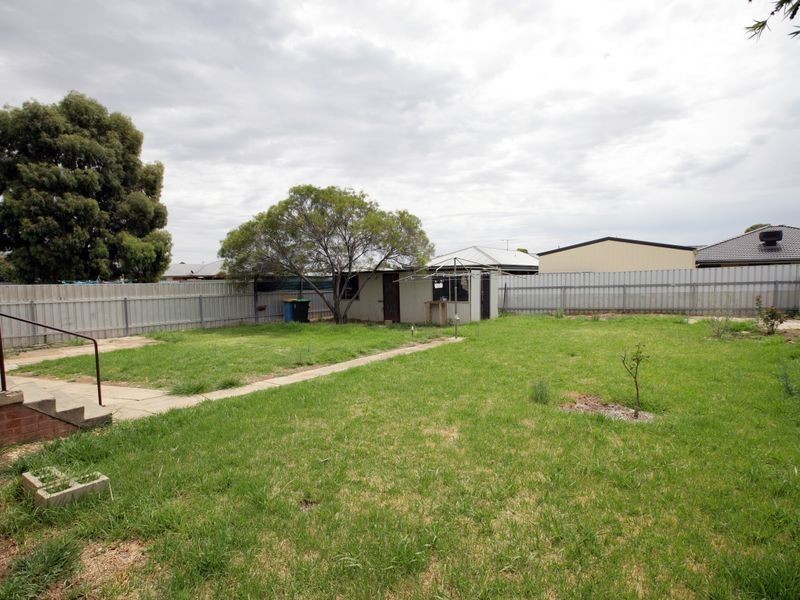 69 Mckell Avenue, Mount Austin NSW 2650