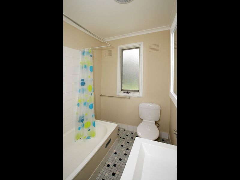 69 Mckell Avenue, Mount Austin NSW 2650