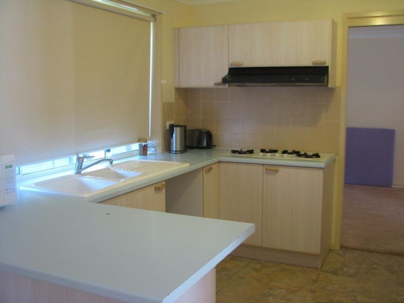 13 Kenneally Street, Kooringal NSW 2650