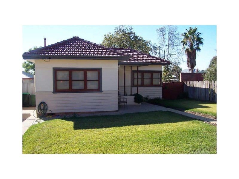 29 Hardy Avenue, Wagga Wagga NSW 2650