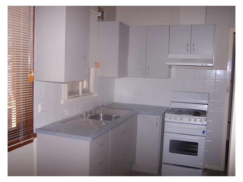 2 Immarna Place, Kooringal NSW 2650