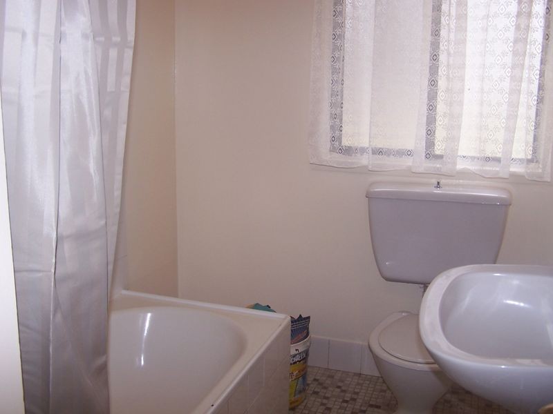11 Adams Street, Ashmont NSW 2650