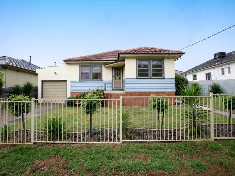 19 Croaker Street, Turvey Park NSW 2650