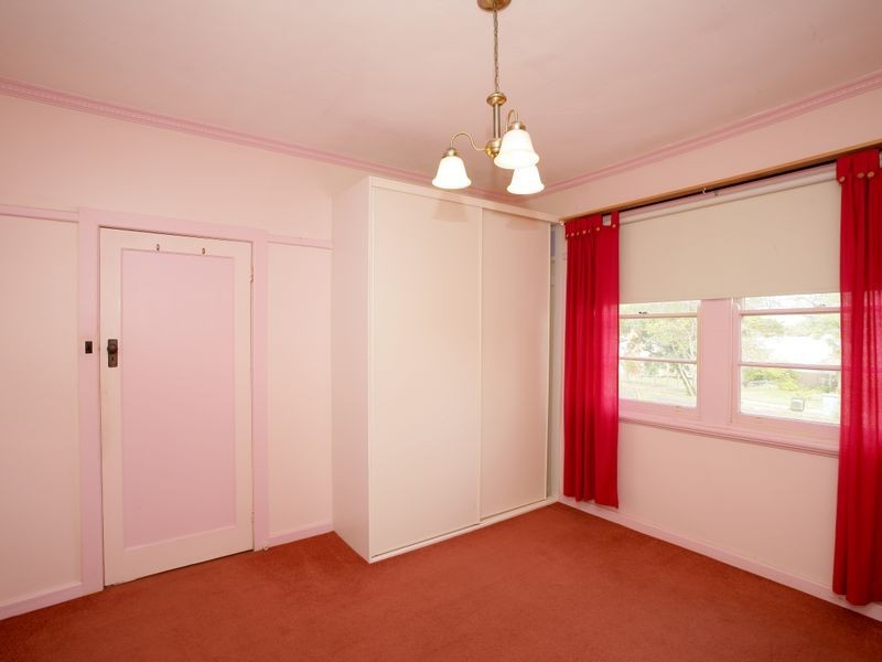 19 Croaker Street, Turvey Park NSW 2650