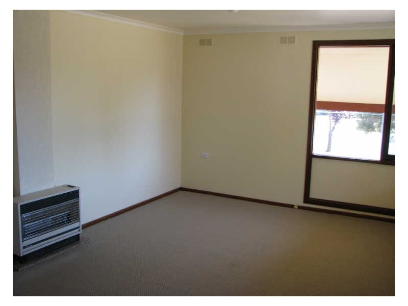 36 Bruce Street, Wagga Wagga NSW 2650