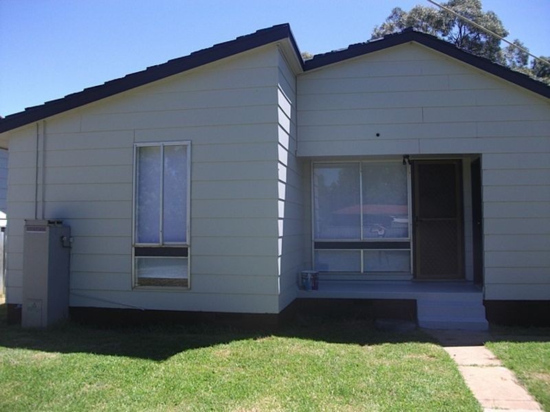 27 Callaghan Street, Ashmont NSW 2650