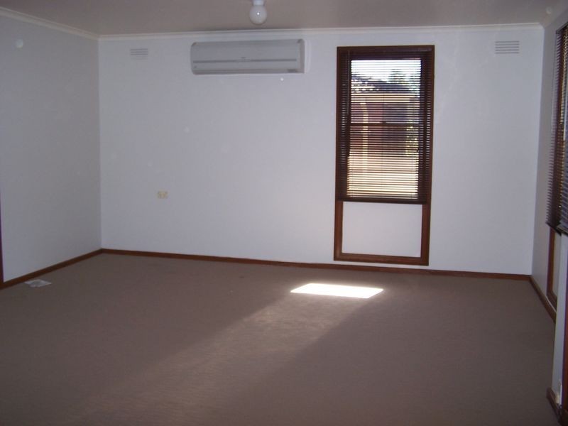 44 Bruce Street, Wagga Wagga NSW 2650