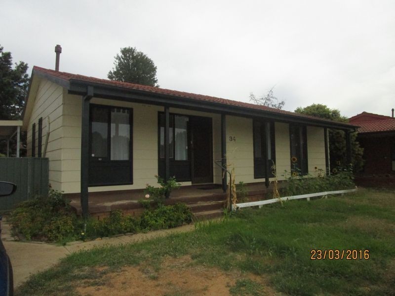 34 Bruce Street, Tolland NSW 2650