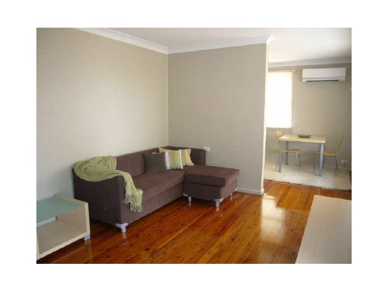 27 McKell Ave, Wagga Wagga NSW 2650