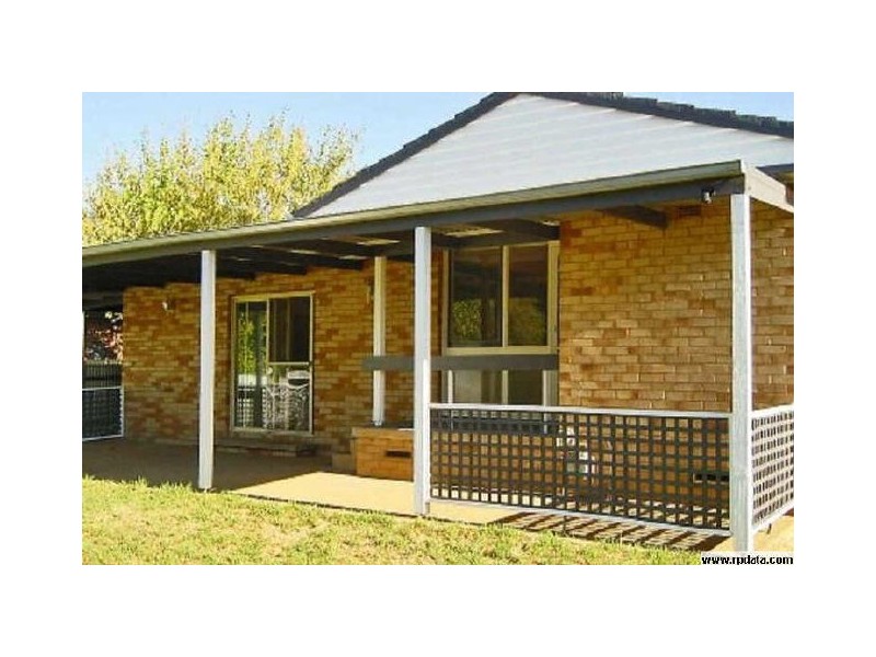 221 Fernleigh Road, Wagga Wagga NSW 2650