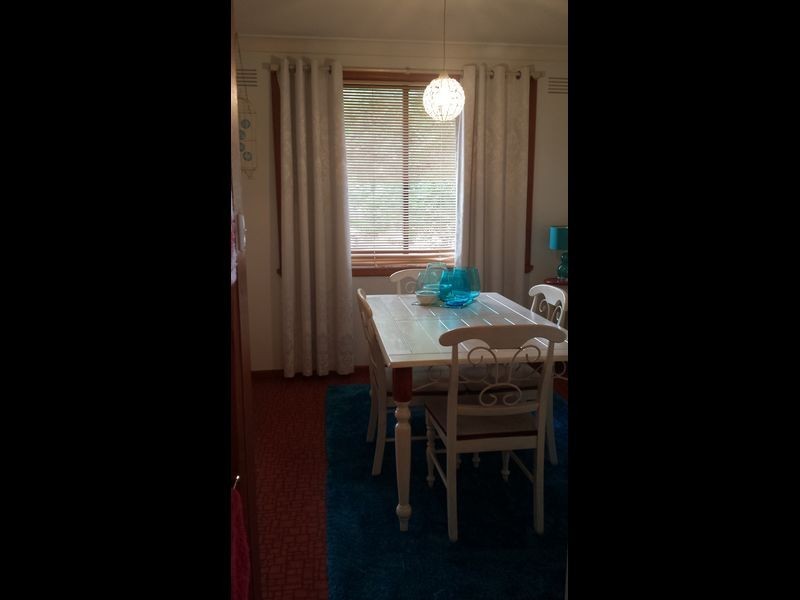 15 White Avenue, Kooringal NSW 2650