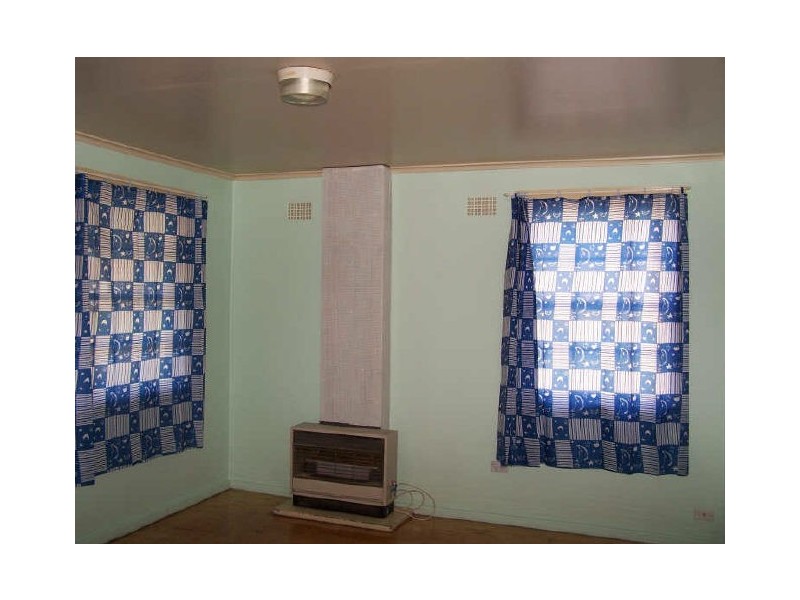 24 Sepik Street, Wagga Wagga NSW 2650