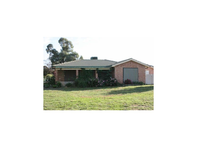 18 Eldershaw Drive, Forest Hill NSW 2651