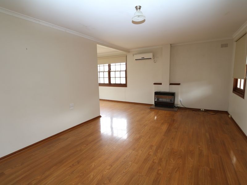 5 Baird Avenue, Kooringal NSW 2650