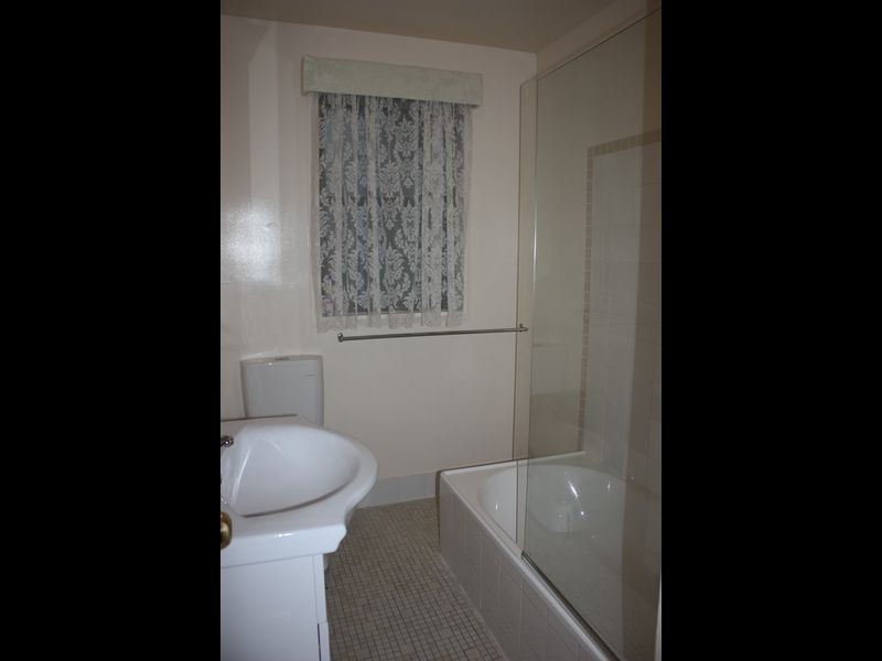 28 Callaghan Street, Wagga Wagga NSW 2650