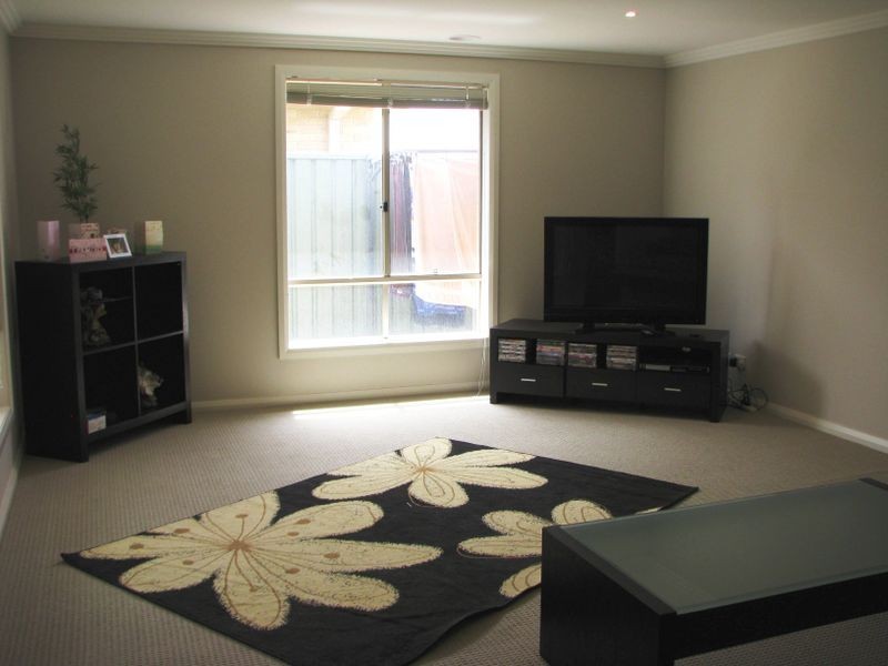 5 Quandong, Forest Hill NSW 2651