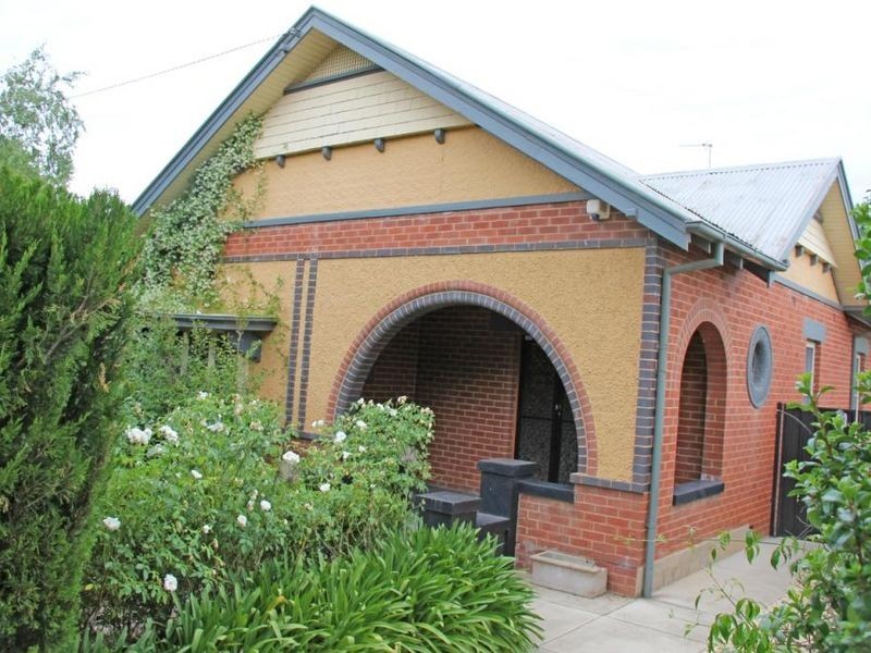 6 Little Best Street, Wagga Wagga NSW 2650