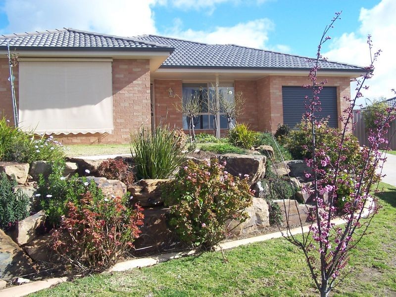 2 Kolor Place, Bourkelands NSW 2650