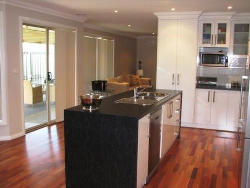 2/4 Quandong Place, Forest Hill NSW 2651