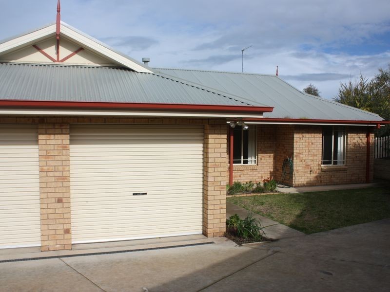 9B Stellway Close, Kooringal NSW 2650