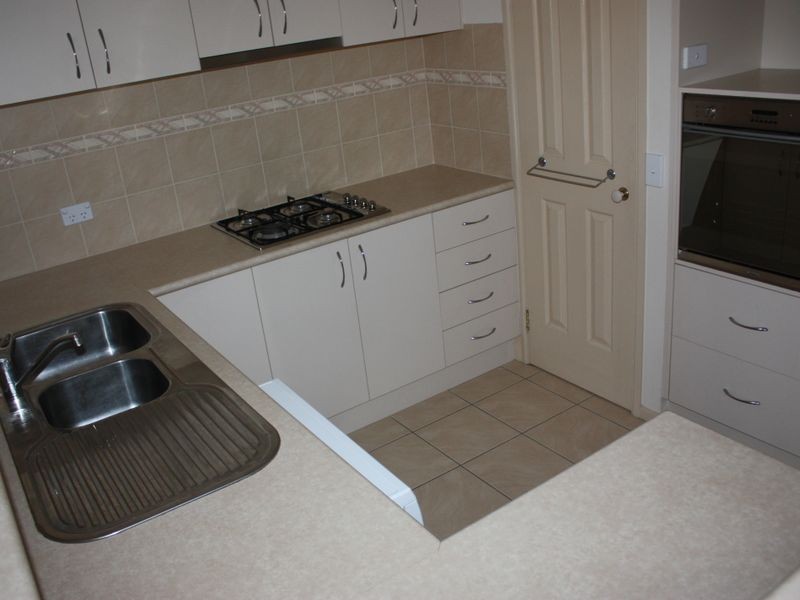 9B Stellway Close, Kooringal NSW 2650