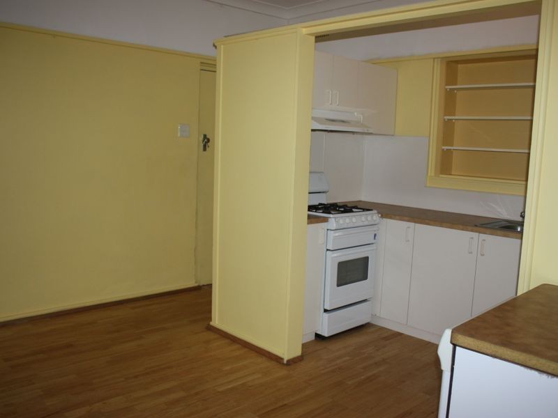 57 Heath Street, Turvey Park NSW 2650